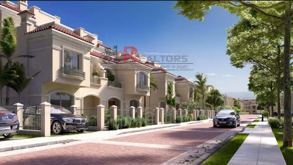 Luxury Apartment of 210 m² with Balcony and Private Garden