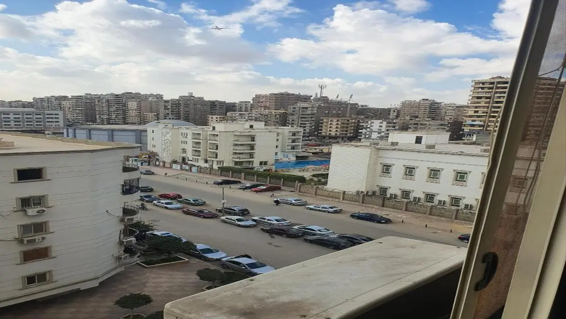 شقة فاخرة للبيع بمساحة 800 متر