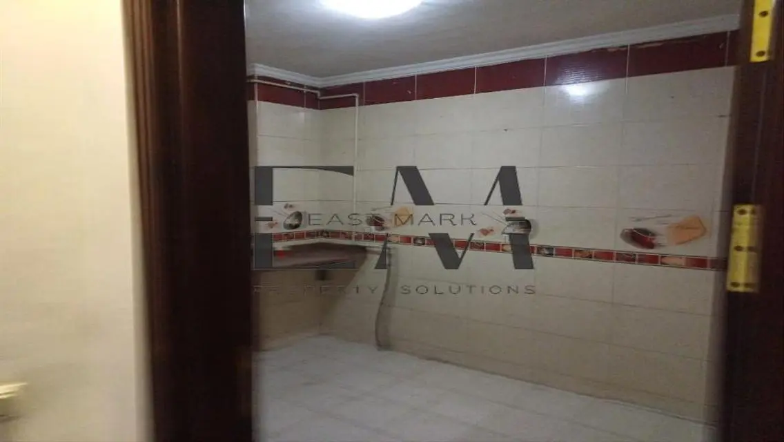 Comfortable 250m² Apartment for Sale in Al-Rafahiyah