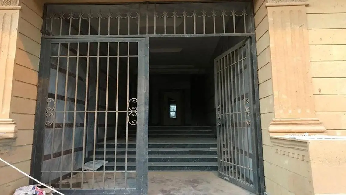 Stunning 200 sqm Apartment with Balcony for Sale