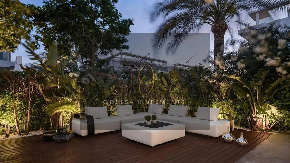 Luxury Villa with Private Garden and Pool