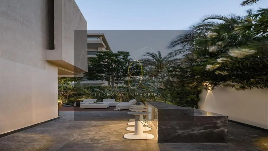 Luxury Villa with Private Garden and Pool