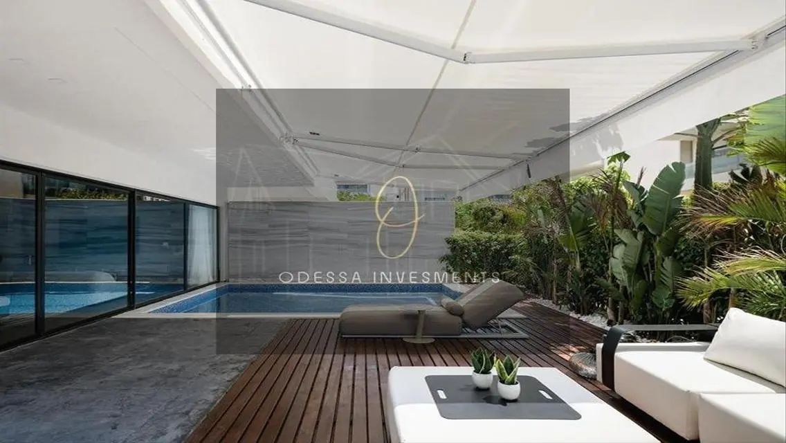 Luxury Villa with Private Garden and Pool