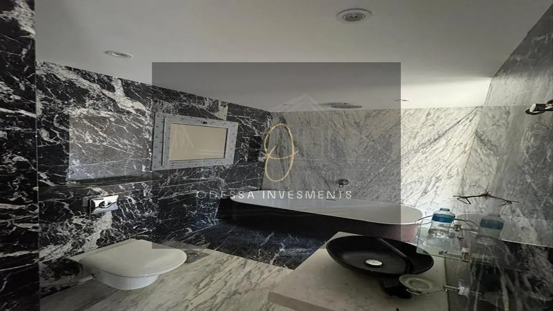 Stylish Apartment with Great Amenities