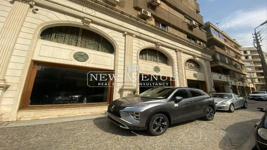 عقار متميز بمساحة متر مع ميزات فاخرة