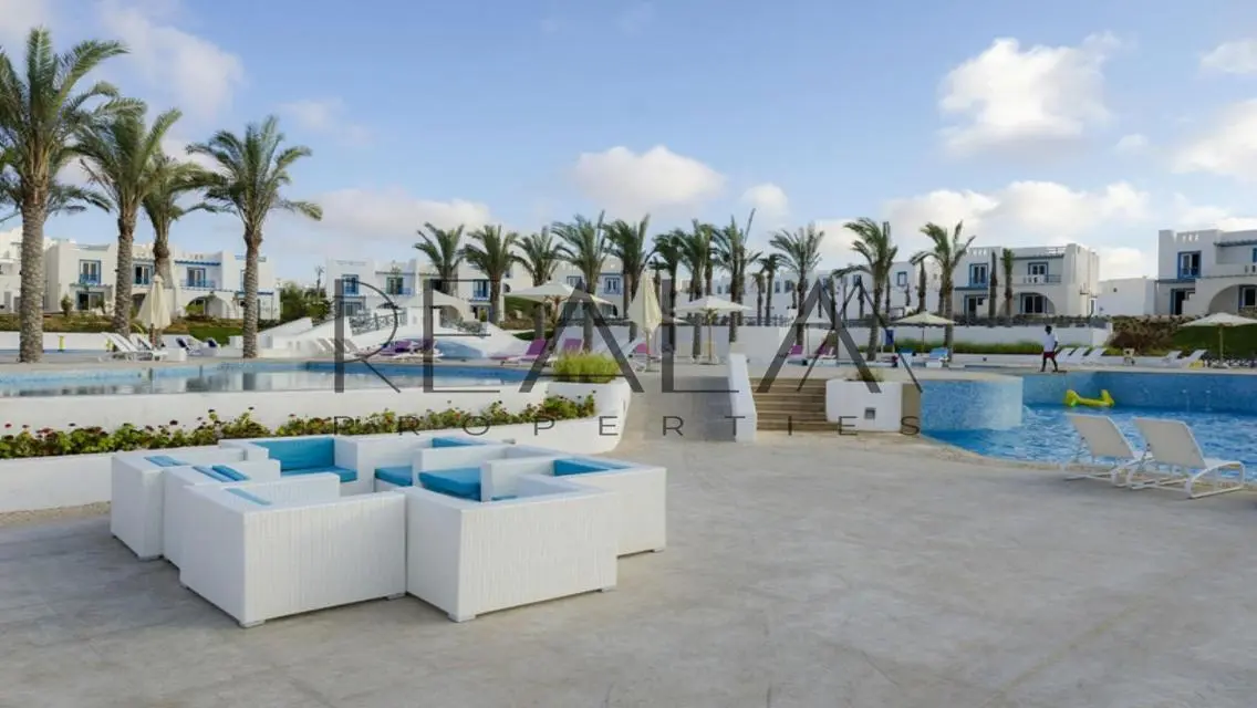 Luxurious Villa for Sale - 5 Bedrooms with Private Pool