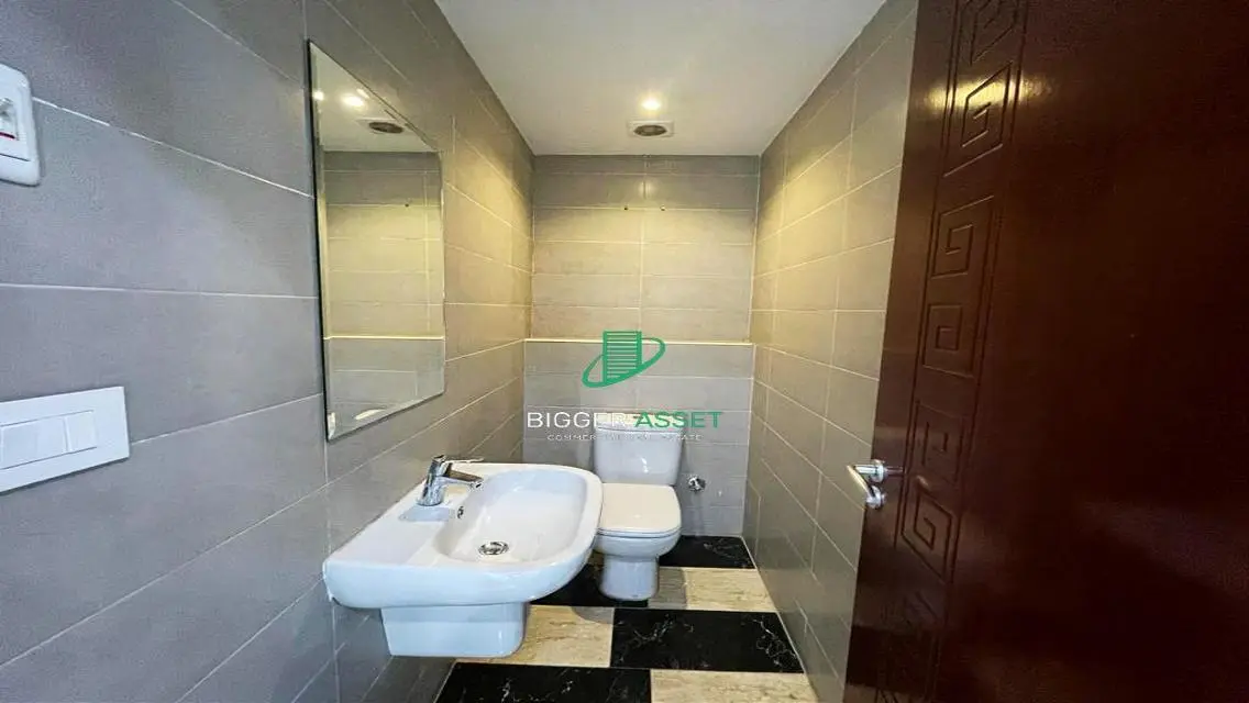 Commercial Property for Rent in Trivium Square Mall