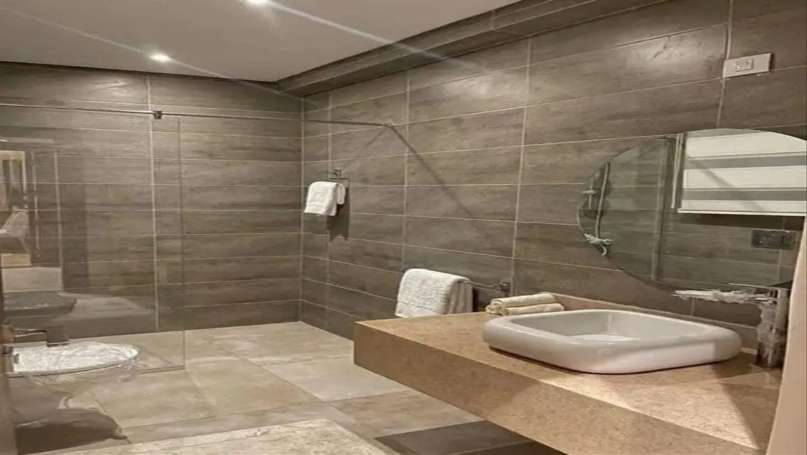 Stunning Apartment in Smart Village AlBurouj