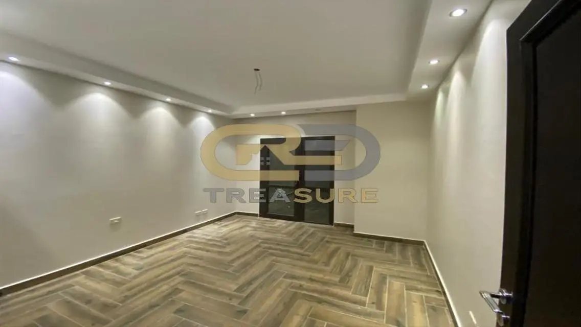 Luxury Apartment for Sale in TREASURE