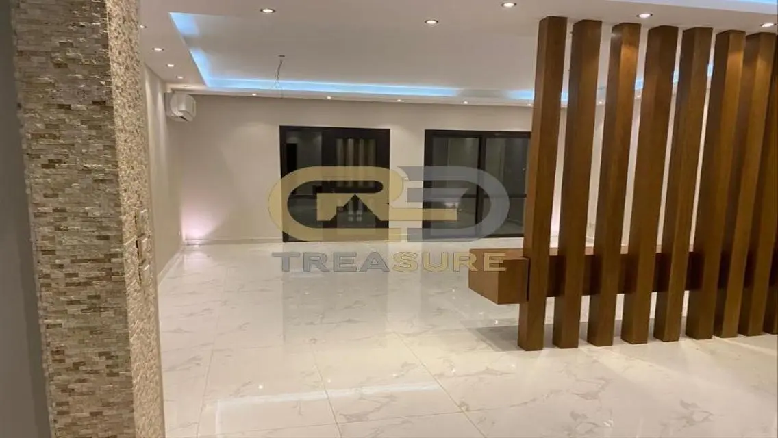 Luxury Apartment for Sale in TREASURE