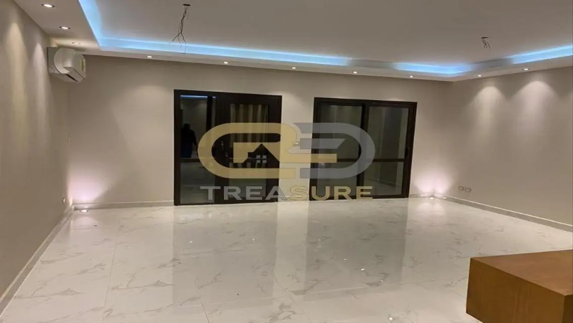 Luxury Apartment for Sale in TREASURE
