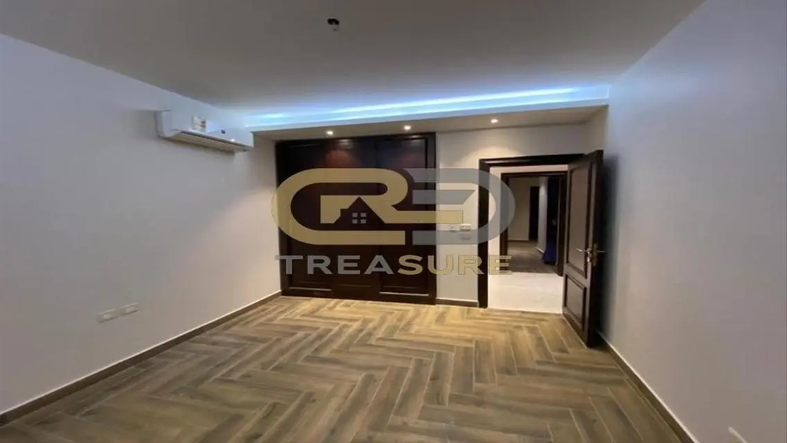 Luxury Apartment for Sale in TREASURE