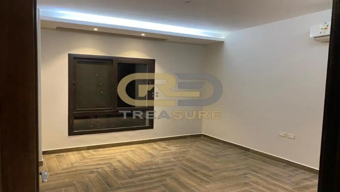 Luxury Apartment for Sale in TREASURE