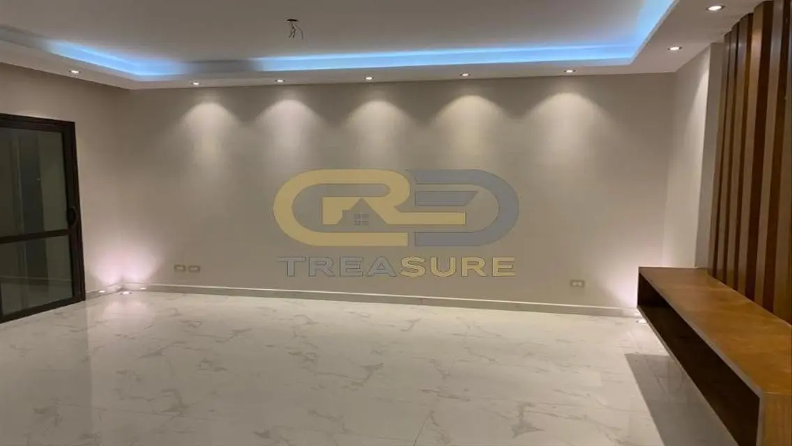 Luxury Apartment for Sale in TREASURE