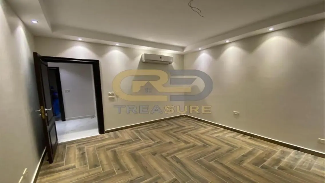 Luxury Apartment for Sale in TREASURE