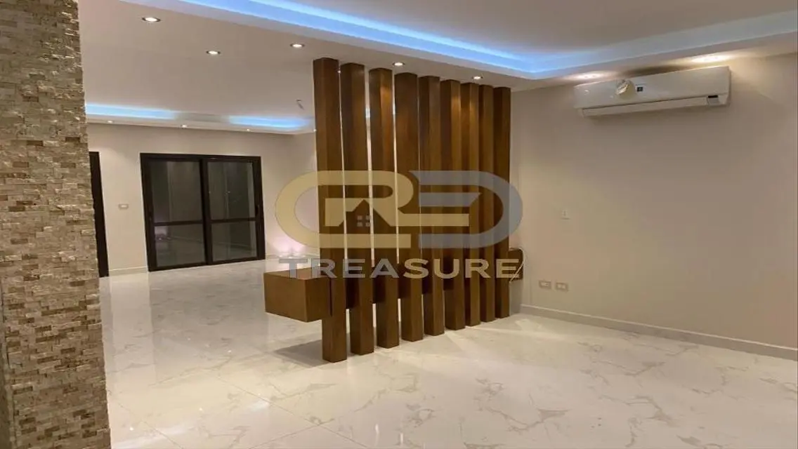 Luxury Apartment for Sale in TREASURE