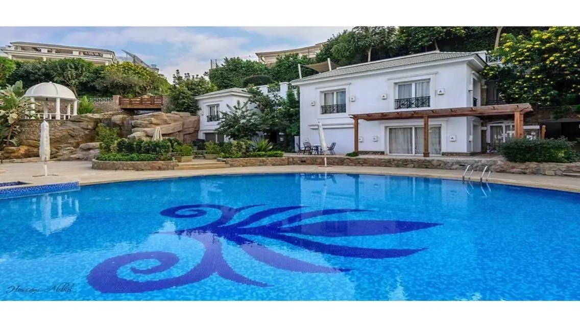 Luxury Apartment with Private Garden and Full Security