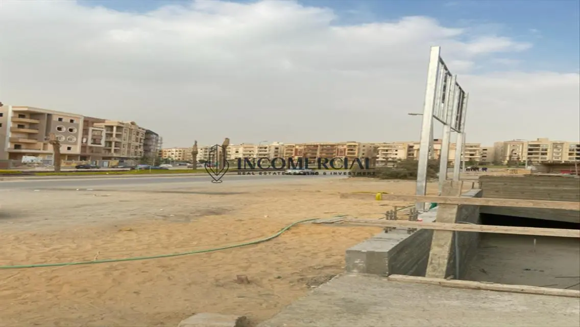 Investment Opportunity in Spacious Property