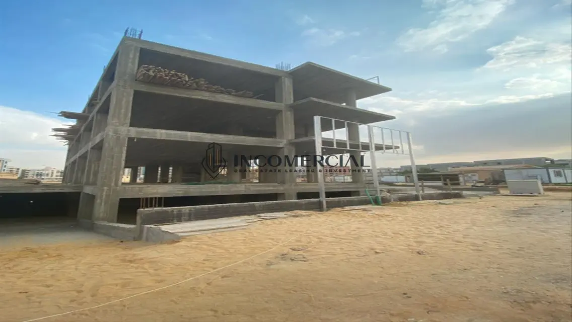Investment Opportunity in Spacious Property
