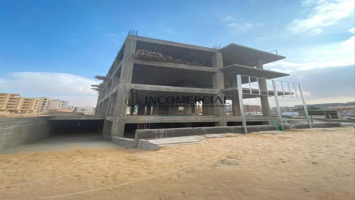 Investment Opportunity in Spacious Property