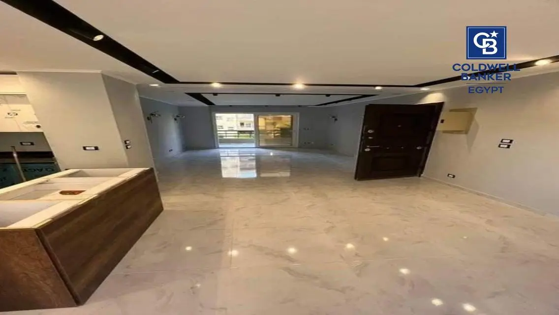 Luxurious Apartment in Palm Hills with Top Amenities