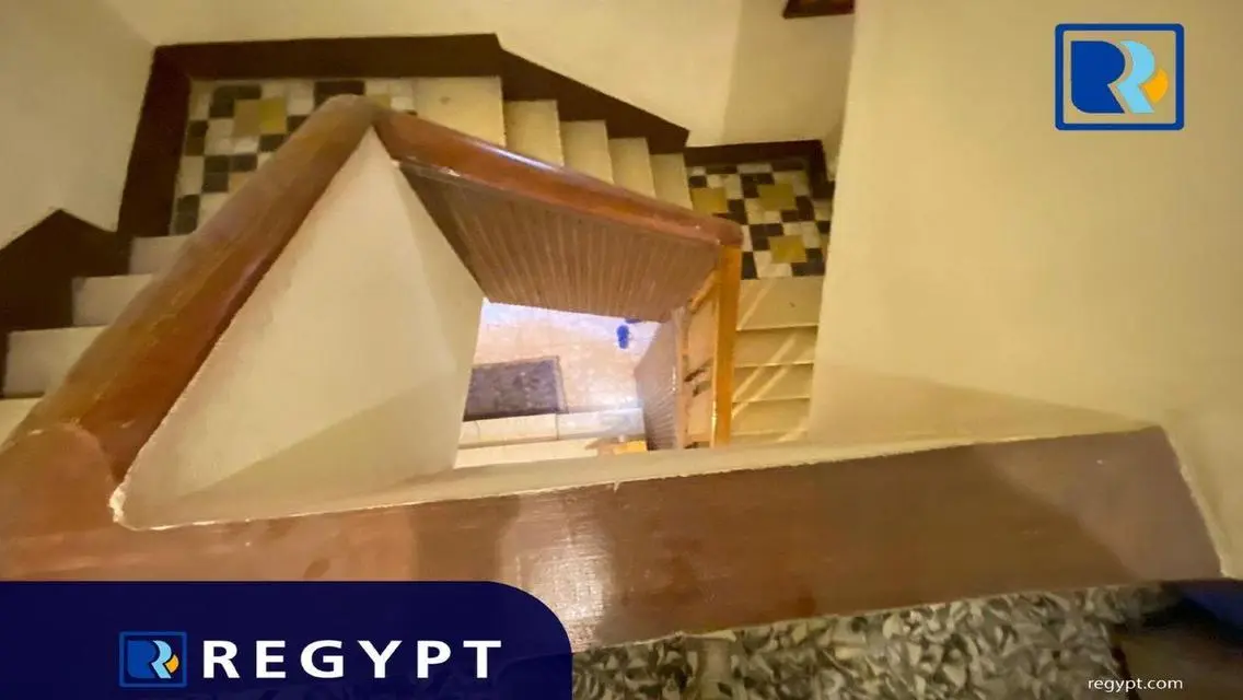 شقة فاخرة بطلقة شرفة وإطلالة مميزة