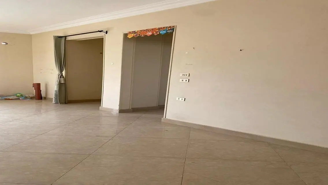 شقة فاخرة للإيجار في موقع مميز
