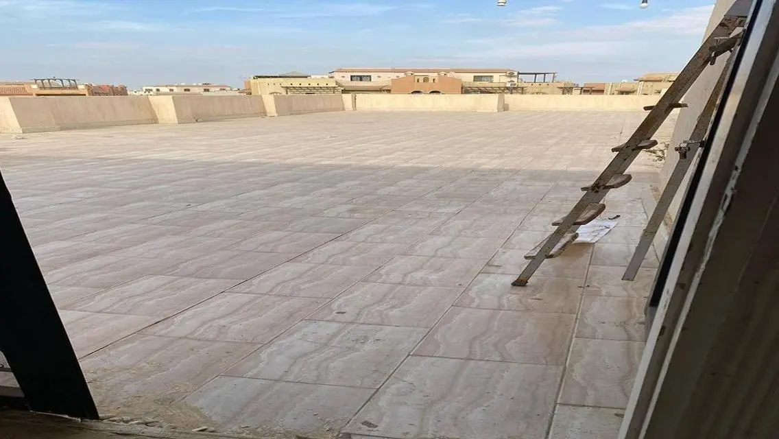 شقة فاخرة للإيجار في موقع مميز