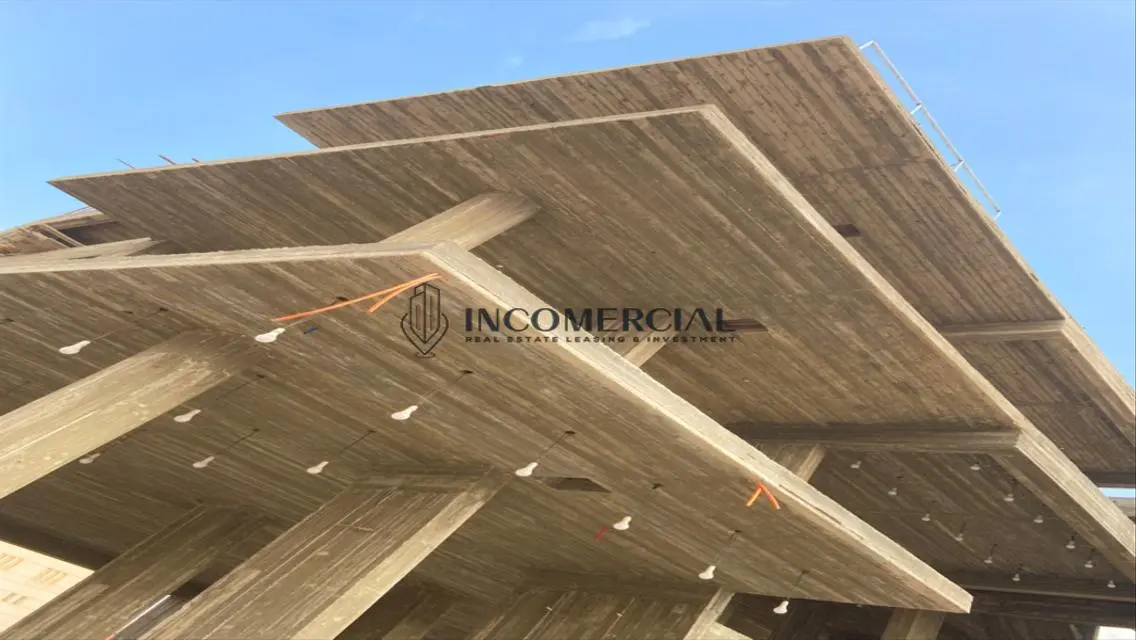 Luxurious Property with Spacious Area and Premium Amenities