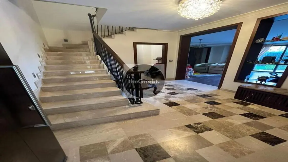 Luxury Villa for Sale in Sheikh Zayed City