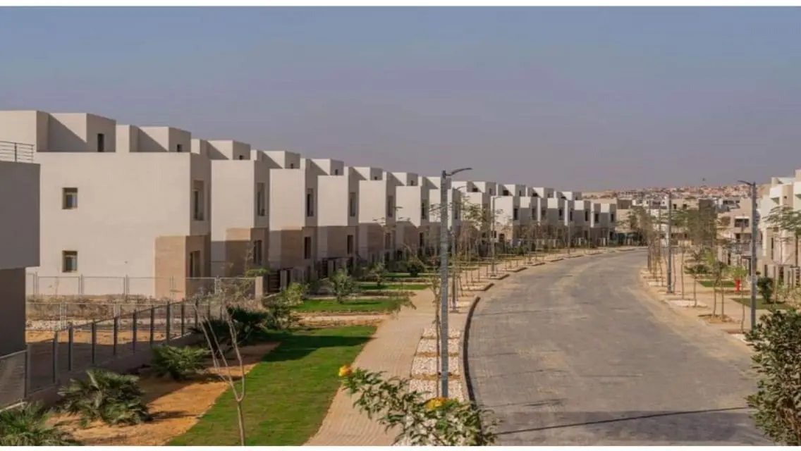 Luxury Villa for Sale at an Attractive Price in 6-B-727