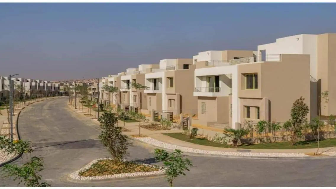 Luxury Villa for Sale at an Attractive Price in 6-B-727