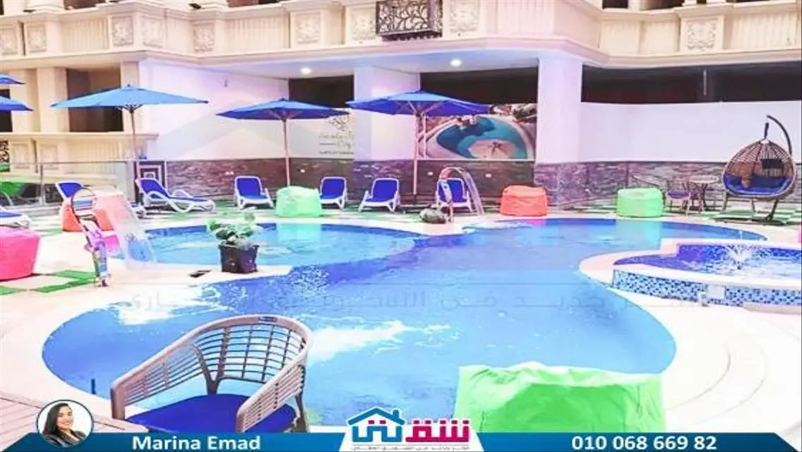 شقة فاخرة للإيجار مع شرفة 