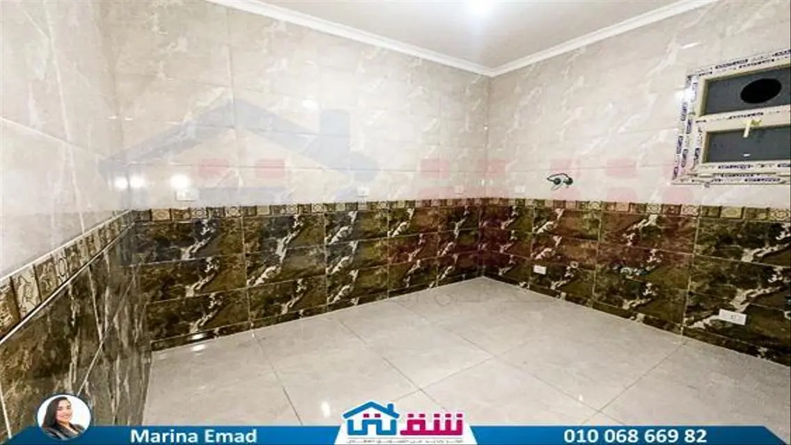 شقة فاخرة للإيجار مع شرفة 