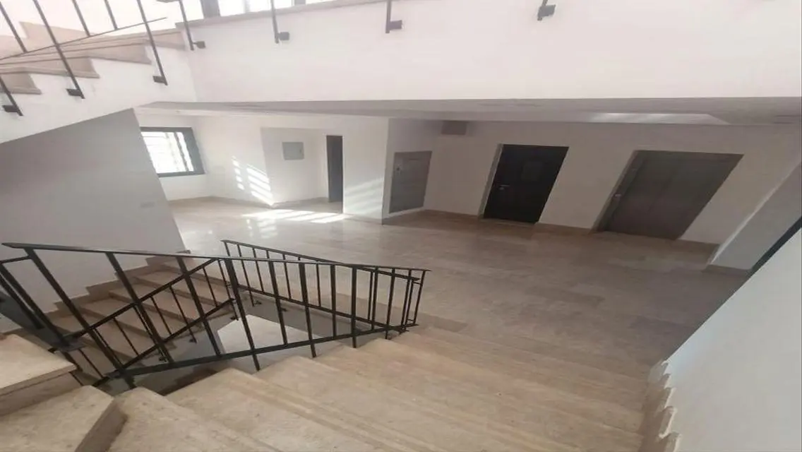 Luxury Apartment in Six West