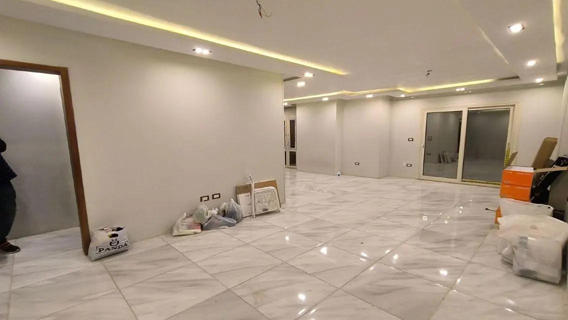 Investment and Decoration House at Best Price