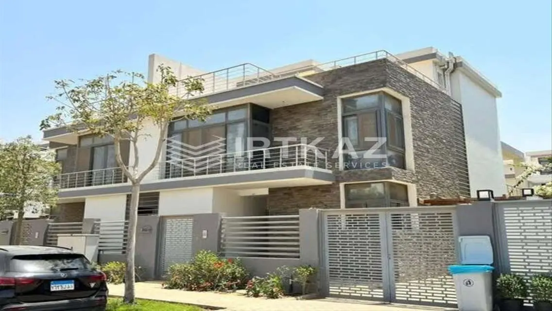Luxury Apartment for Sale with Modern Design and Private Garden