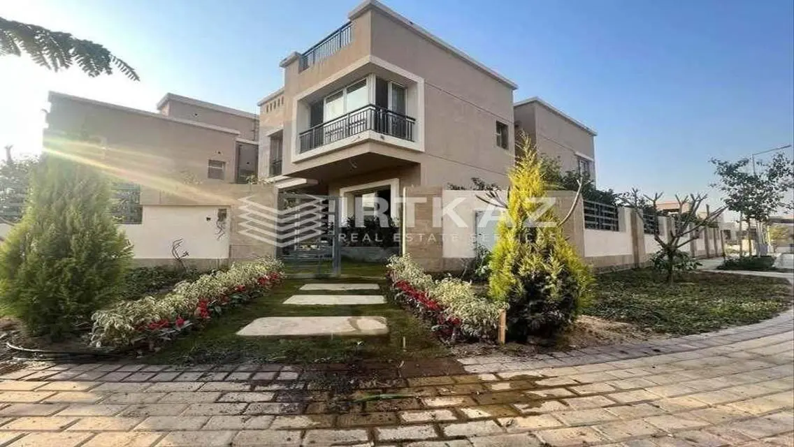 Luxury Apartment for Sale with Modern Design and Private Garden