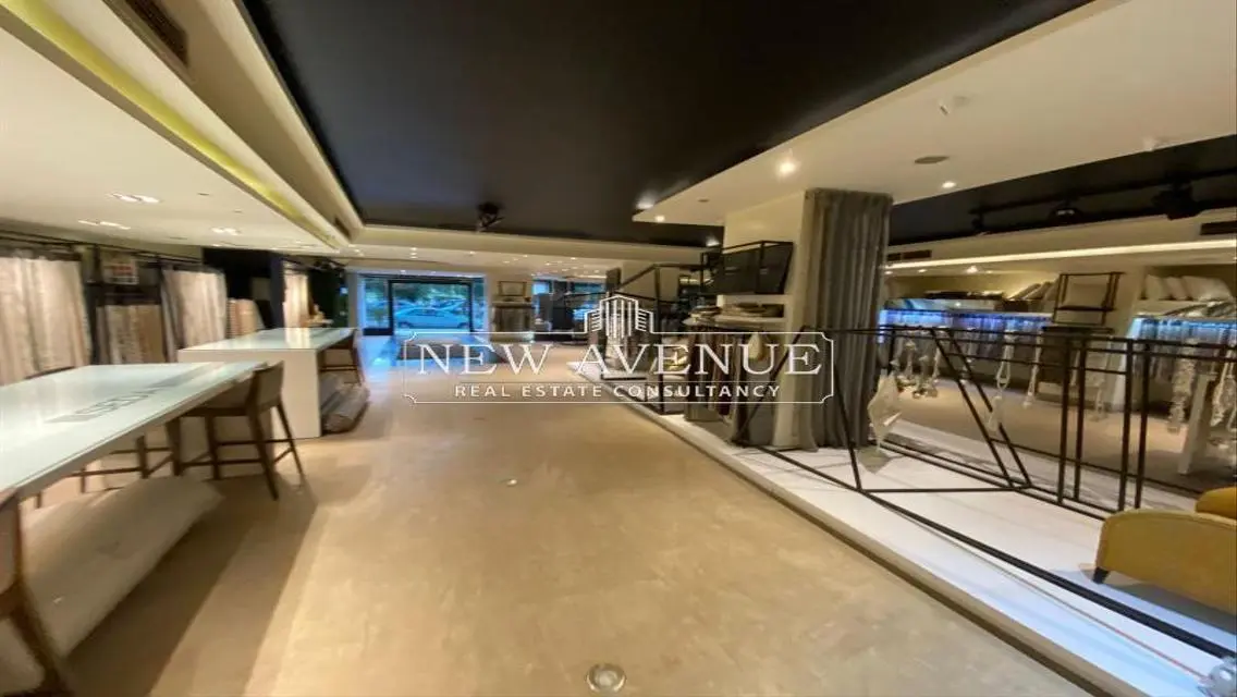 Luxurious Apartment in the Heart of the City with Contemporary Design