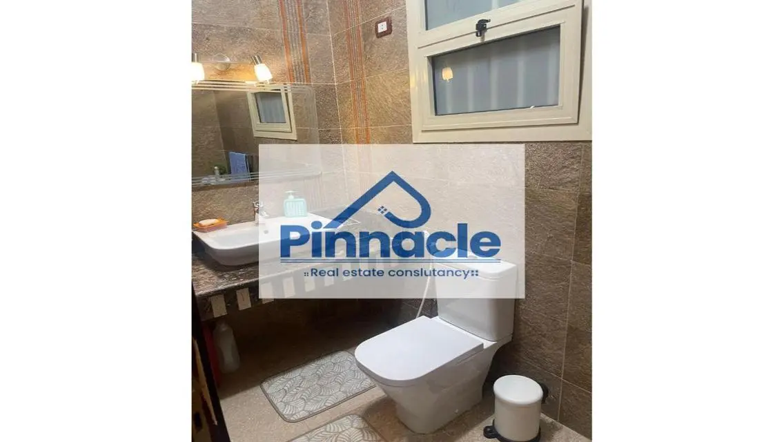 Luxury 400m² Property with Balcony and Security Guard