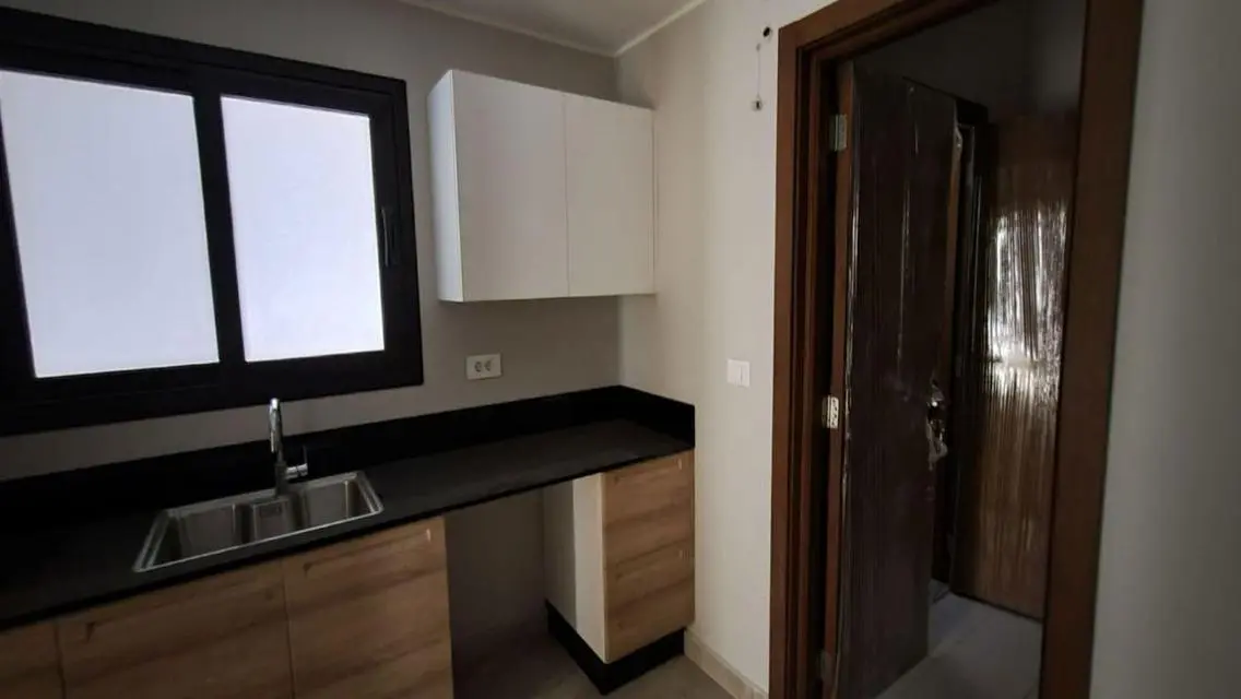 Luxurious Apartment for Rent Overlooking the Lakes