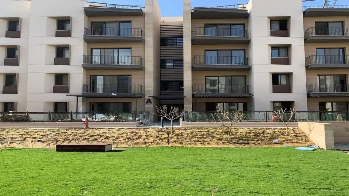 Luxurious Apartment for Rent Overlooking the Lakes