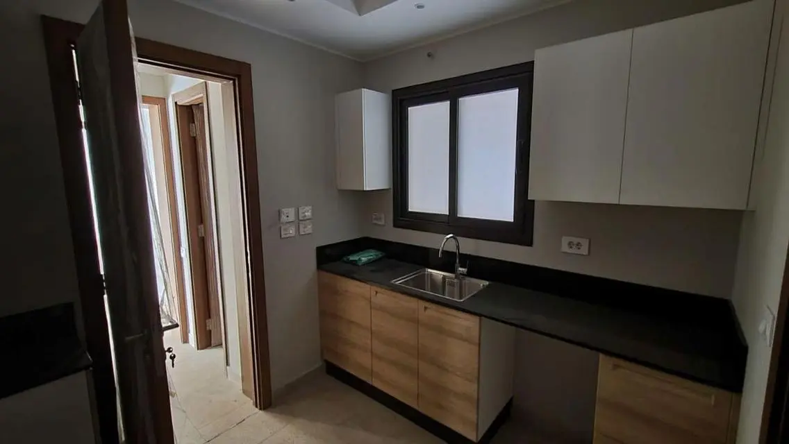 Luxurious Apartment for Rent Overlooking the Lakes