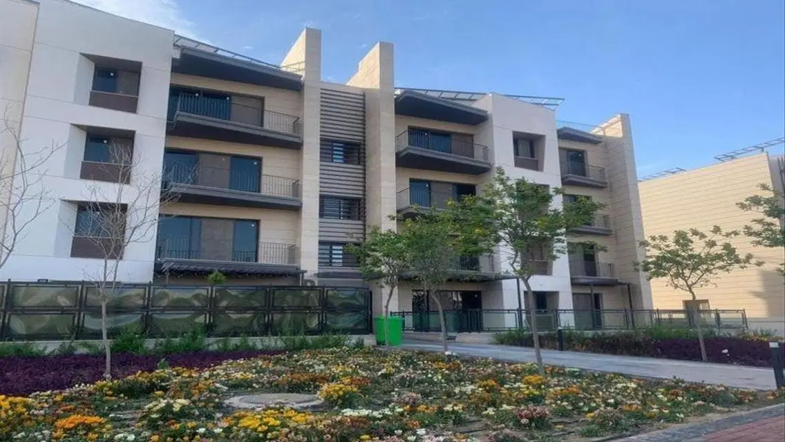 Luxurious Apartment for Rent Overlooking the Lakes