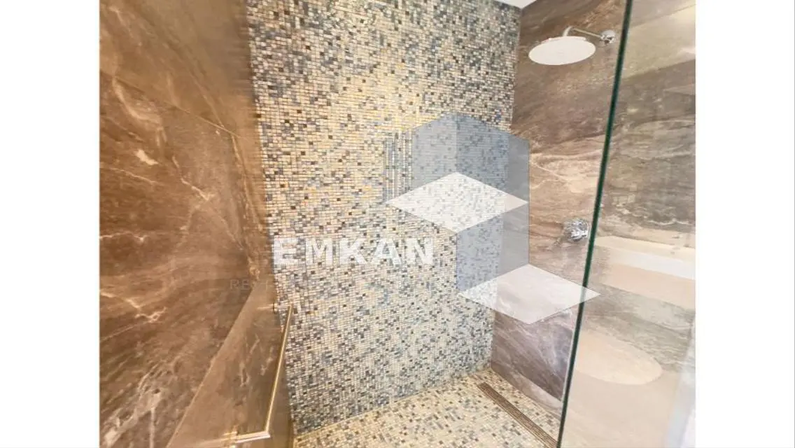 -6 West - Premium Residential Unit