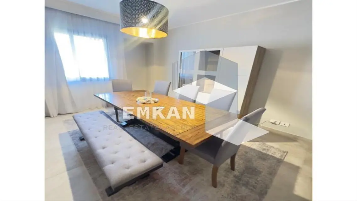 -6 West - Premium Residential Unit