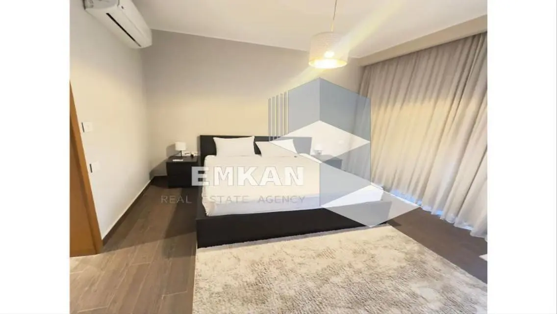 -6 West - Premium Residential Unit