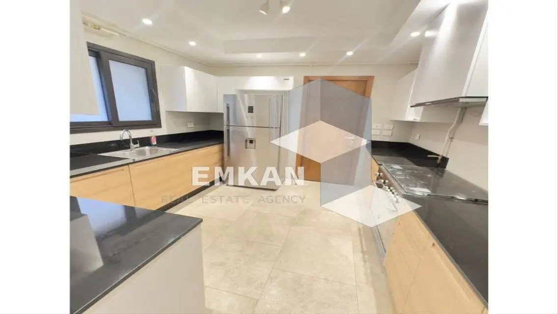 -6 West - Premium Residential Unit