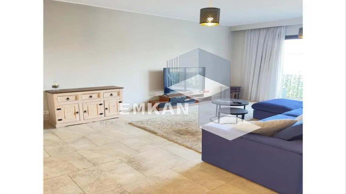 -6 West - Premium Residential Unit