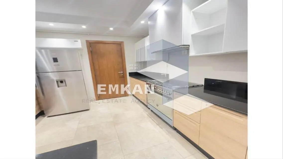-6 West - Premium Residential Unit